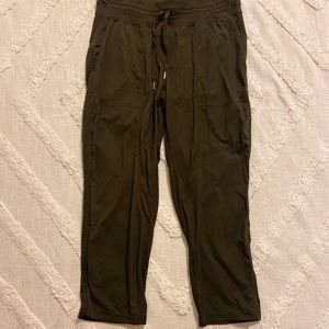 LULULEMON DANCE STUDIO CROP PANTS